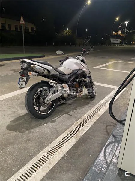 Suzuki GSR600 2600 € 2007 Murcia - 1