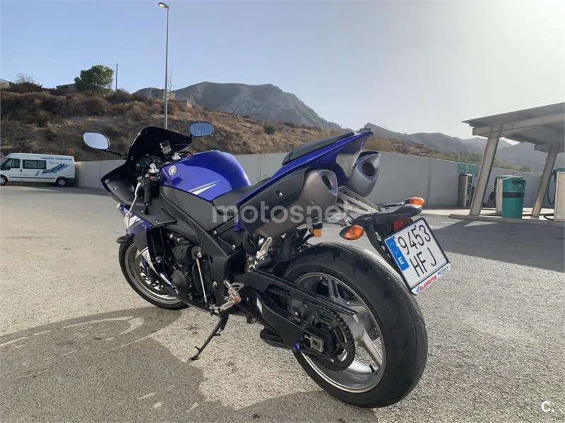 Yamaha YZF-R1 - Vista 5