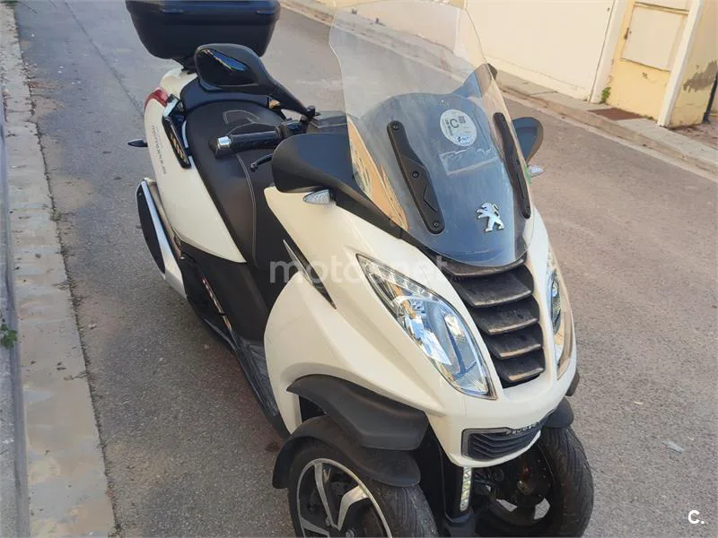 Peugeot Metropolis 400 4800 € 2019 Valencia - 1