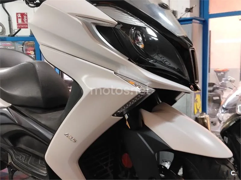 Kymco Super Dink 125 - Vista 2