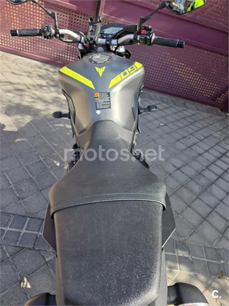 Yamaha MT-09 - Vista 6