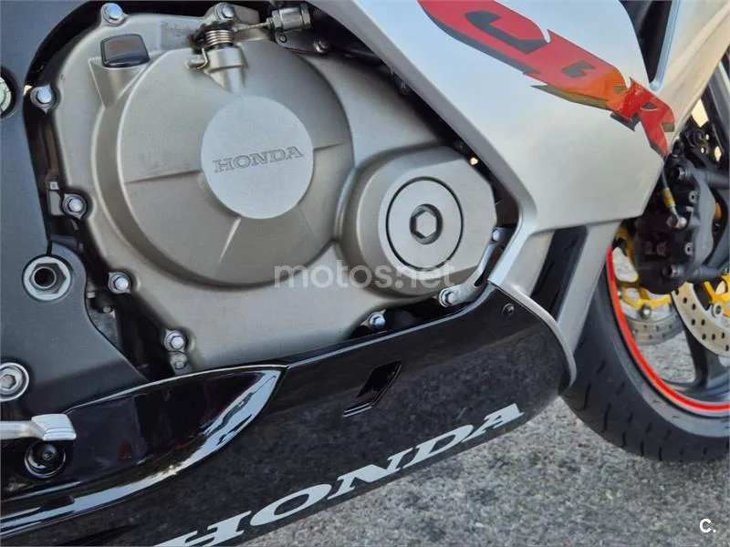 Honda CBR600RR - Vista 5