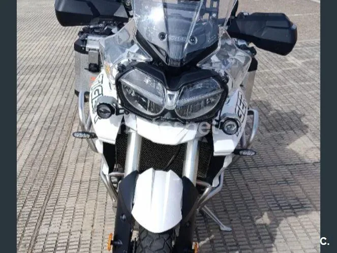 Triumph Tiger 800 XRT - Vista 9