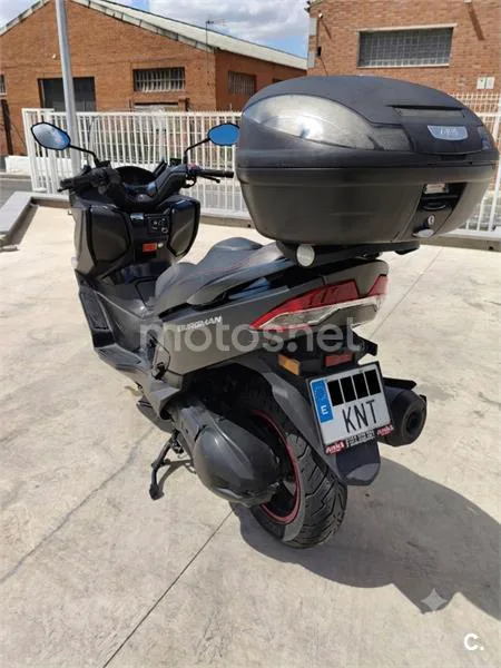 Suzuki Burgman 400 - Vista 15