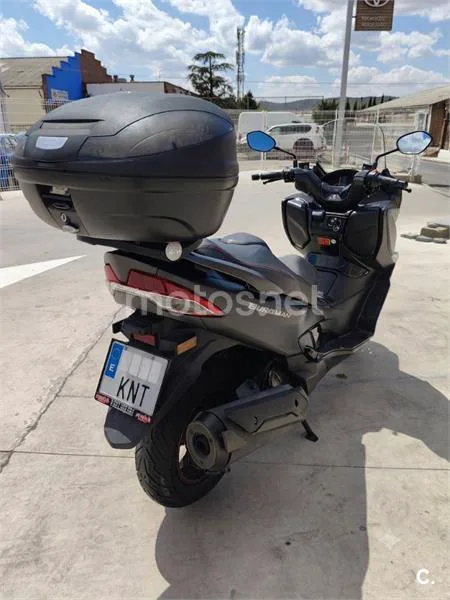 Suzuki Burgman 400 - Vista 17
