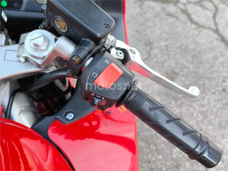 Honda VFR800F - Vista 5