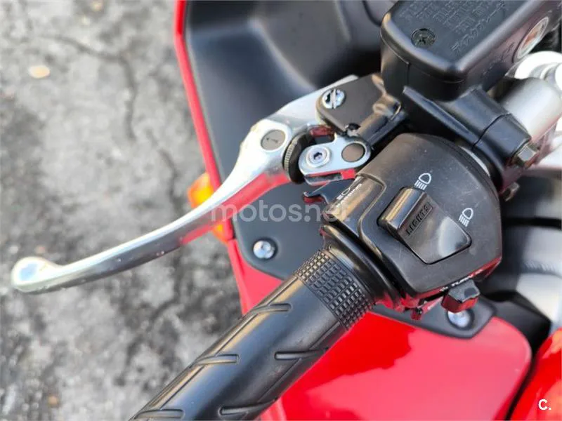 Honda VFR800F - Vista 6