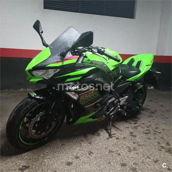 Kawasaki Ninja 650 - Vista 3
