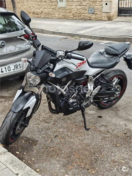 Yamaha MT-07 4300 € 2014 Alicante - 1