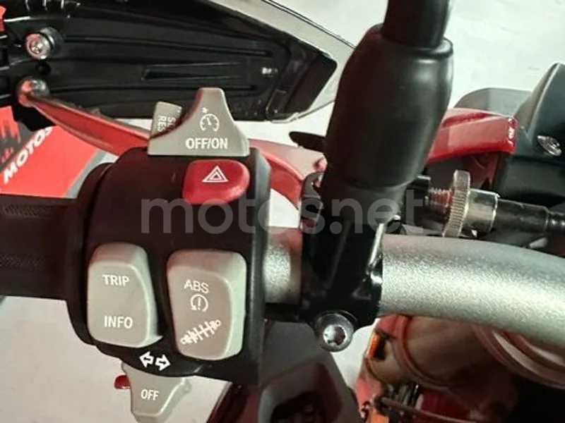 BMW S 1000 R - Vista 10