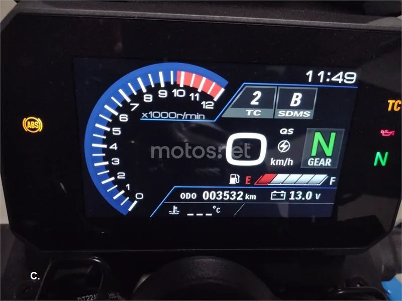 Suzuki GSX-8S - Vista 6