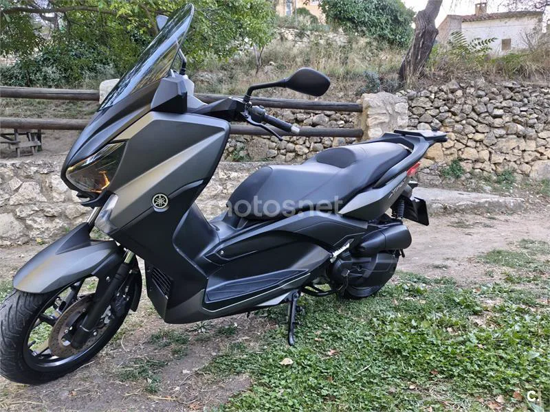 Yamaha XMAX 125 - Vista 3