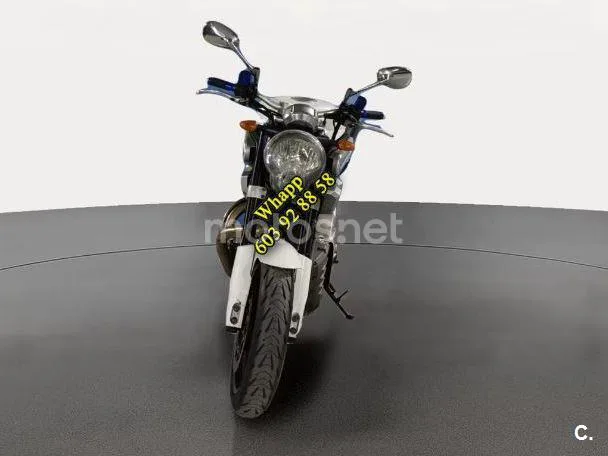 Yamaha MT-01 - Vista 5