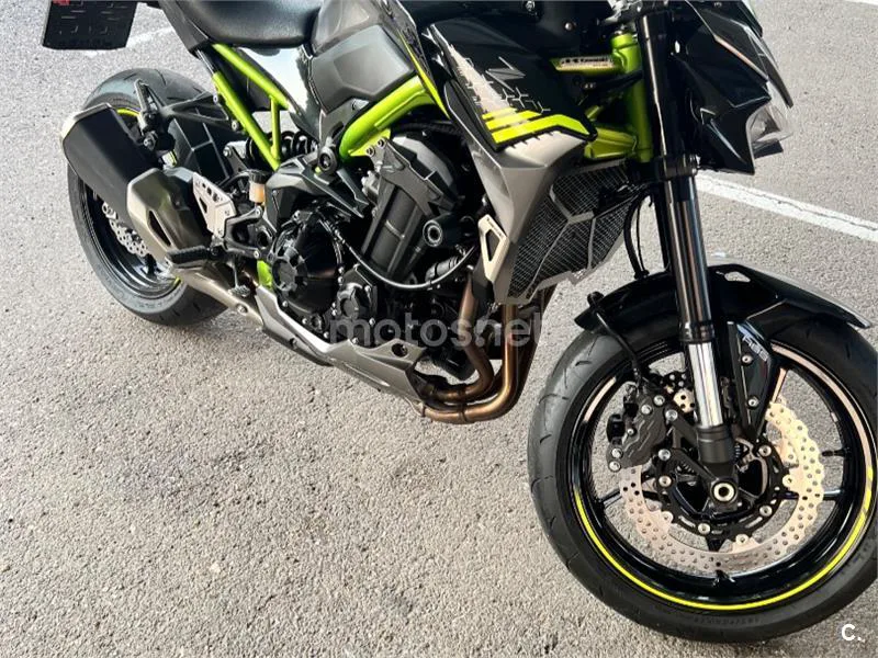 Kawasaki Z900 - Vista 12