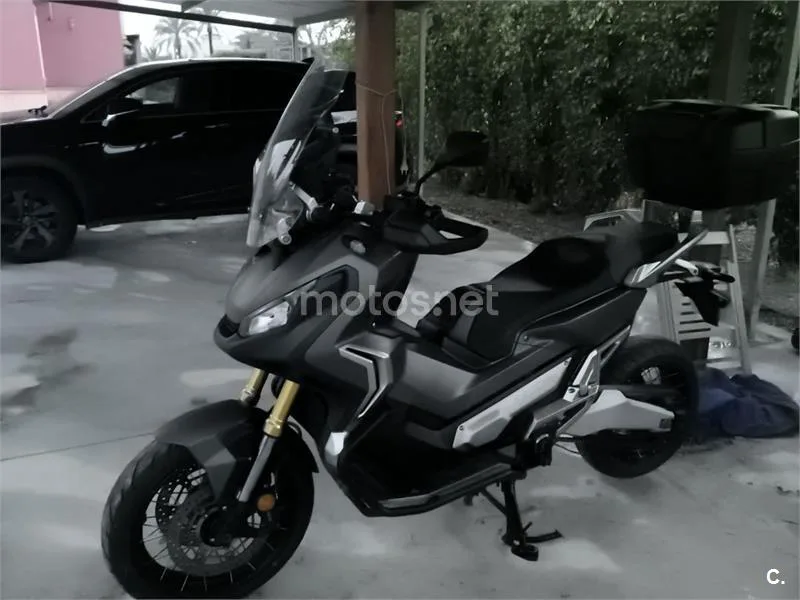 Honda X-ADV - Vista 4