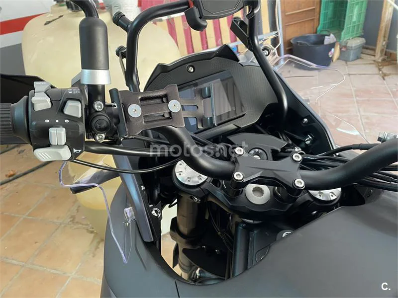 QJ Motor SRT 550 X - Vista 3