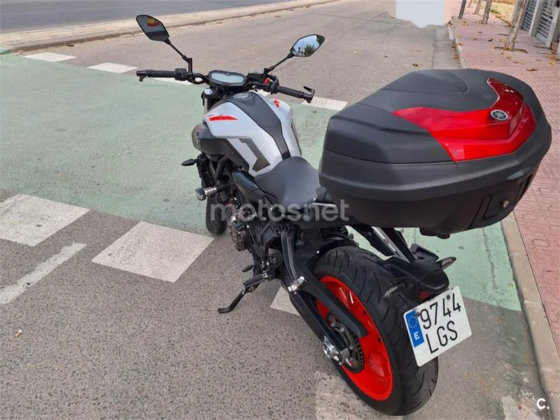 Yamaha MT-07 - Vista 4