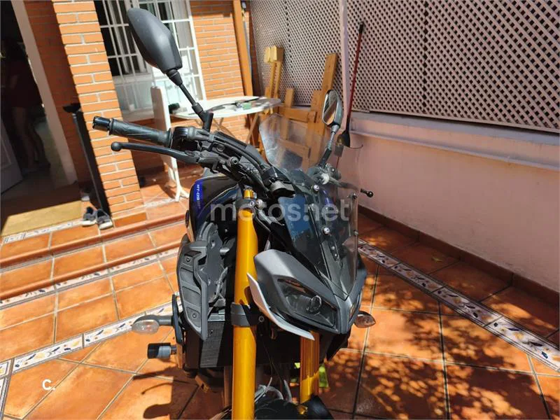 Yamaha MT-09 - Vista 4