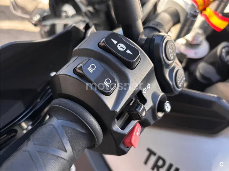 Triumph Tiger 800 XCX - Vista 26