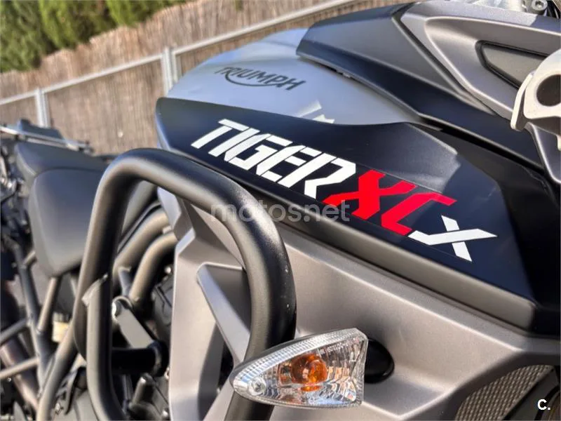 Triumph Tiger 800 XCX - Vista 30