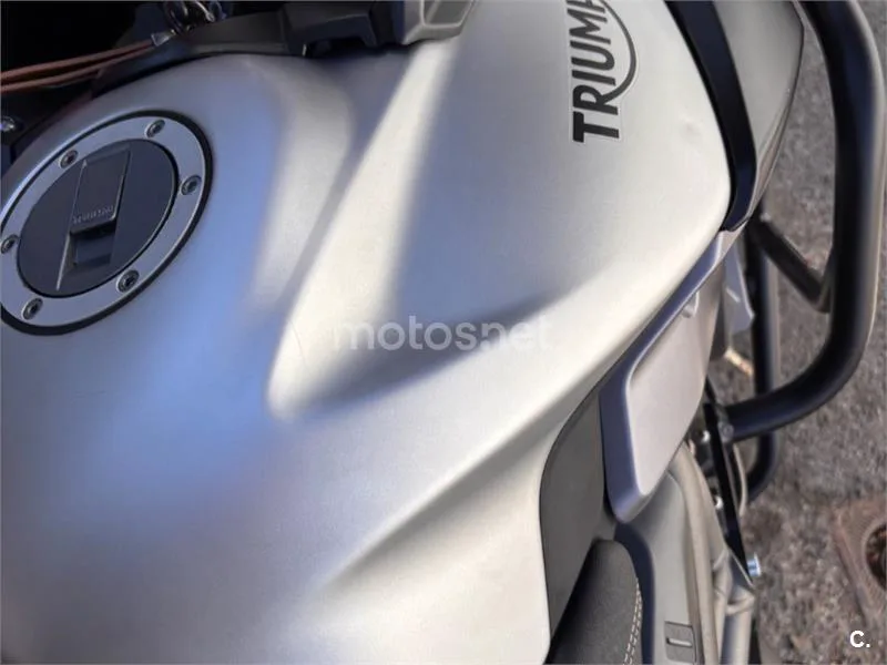 Triumph Tiger 800 XCX - Vista 33