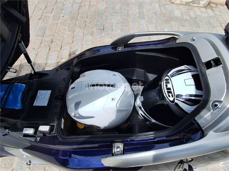 Honda Silver Wing 600 - Vista 3
