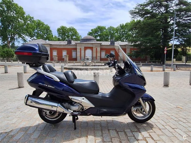 Honda Silver Wing 600 - Vista 5