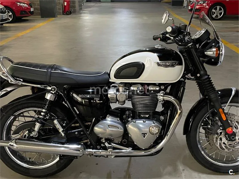 Triumph Bonneville T120 - Vista 3