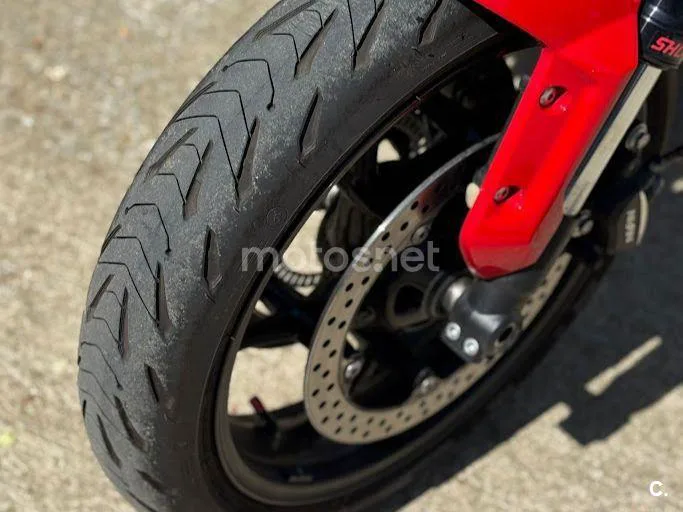 Triumph Trident 660 - Vista 7