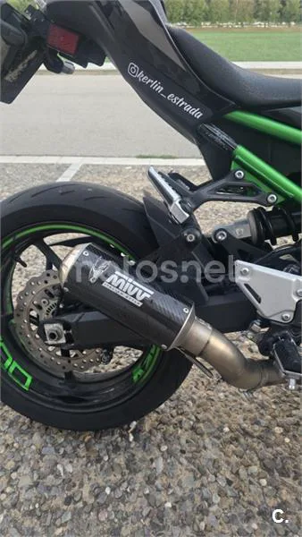 Kawasaki Z900 - Vista 6