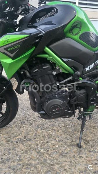 Kawasaki Z900 - Vista 9