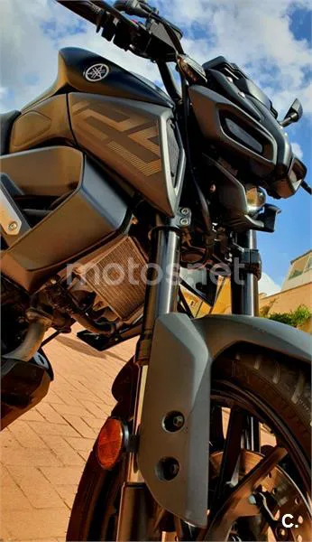 Yamaha MT-125 - Vista 13