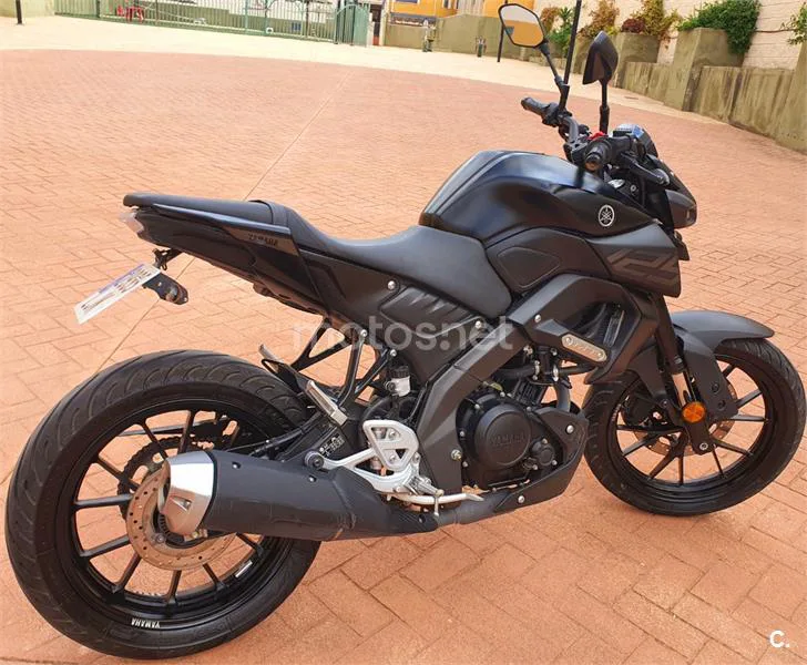 Yamaha MT-125 - Vista 18