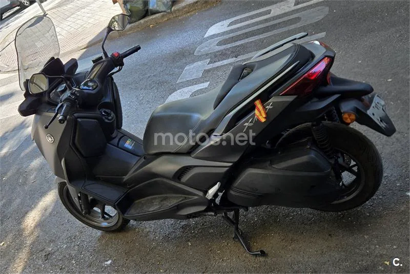 Yamaha XMAX 300 - Vista 6