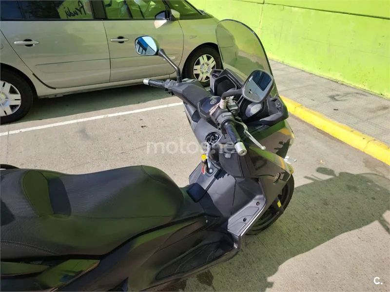 Yamaha XMAX 250 2000 € 2014 Zaragoza - 2