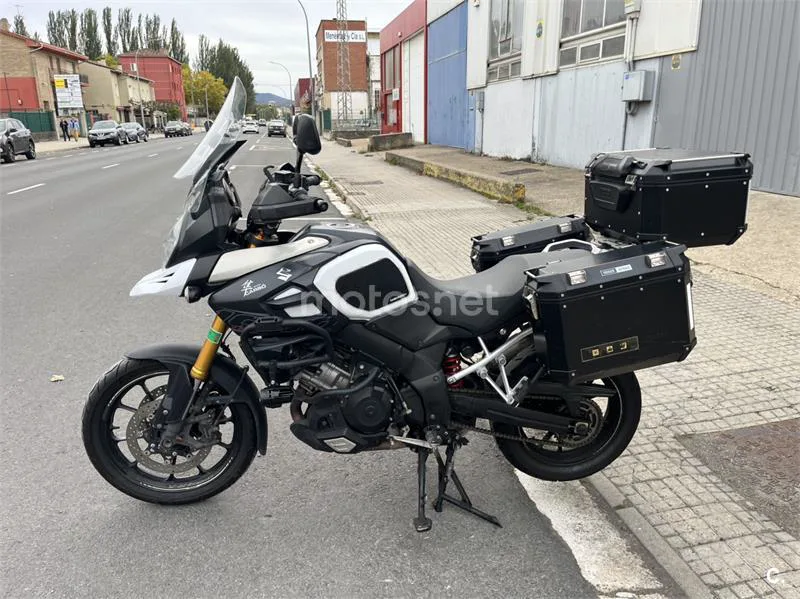 Suzuki V-Strom 1000 - Vista 3