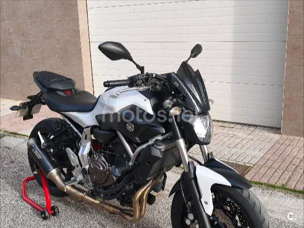 Yamaha MT-07 3650 € 2015 Jaén - 1