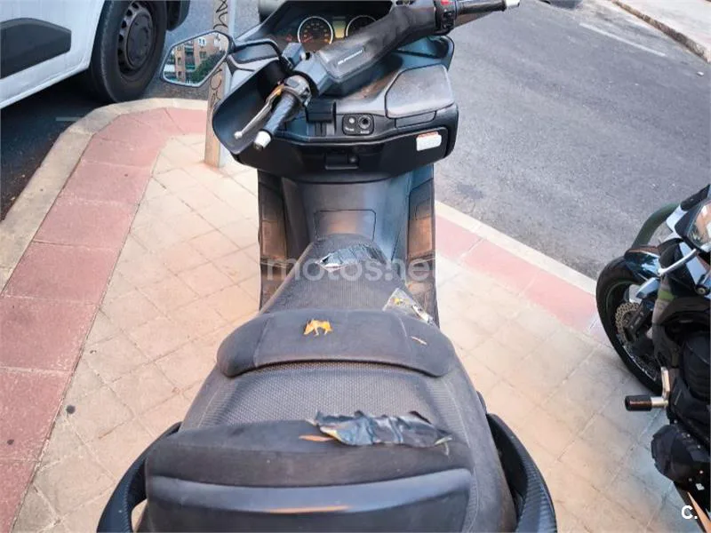 Suzuki Burgman 400 - Vista 4