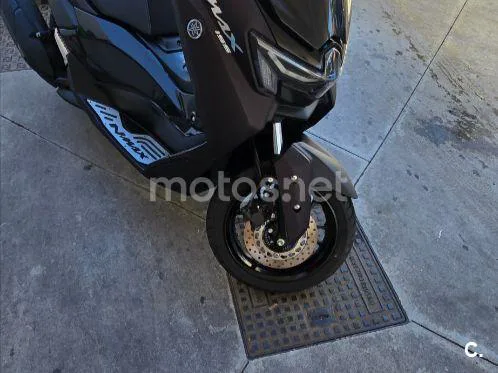 Yamaha NMAX - Vista 11