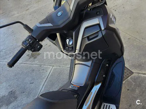 Yamaha NMAX - Vista 14