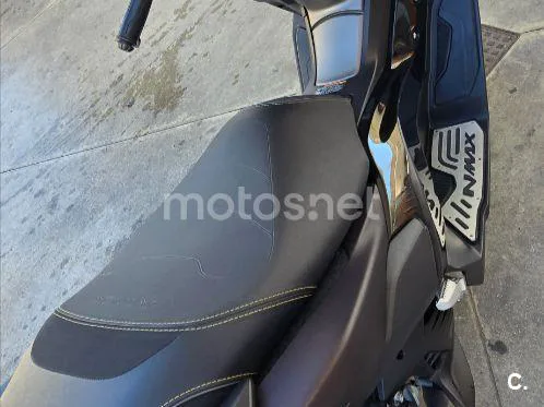 Yamaha NMAX - Vista 15