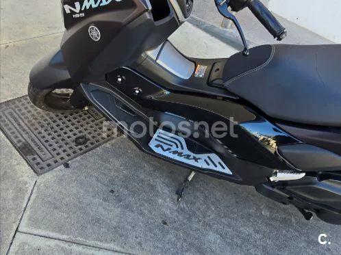 Yamaha NMAX - Vista 9