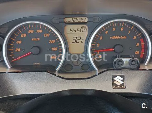 Suzuki Burgman 400 - Vista 7
