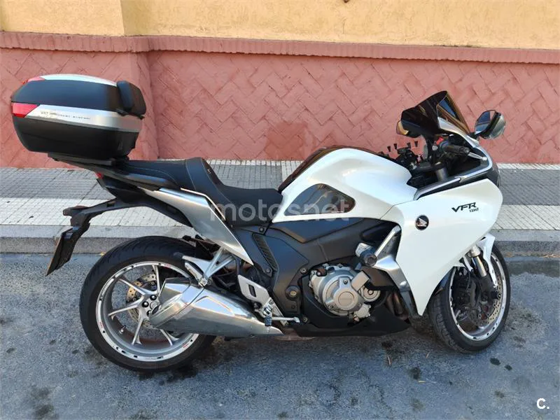 Honda VFR1200F DCT 6900 € 2012 Huelva - 1