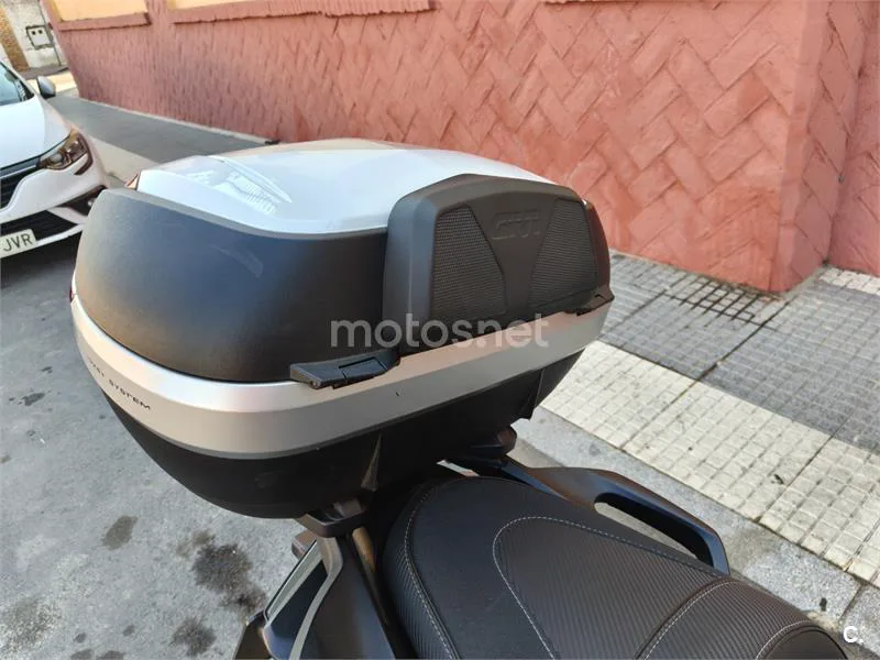 Honda VFR1200F DCT - Vista 6