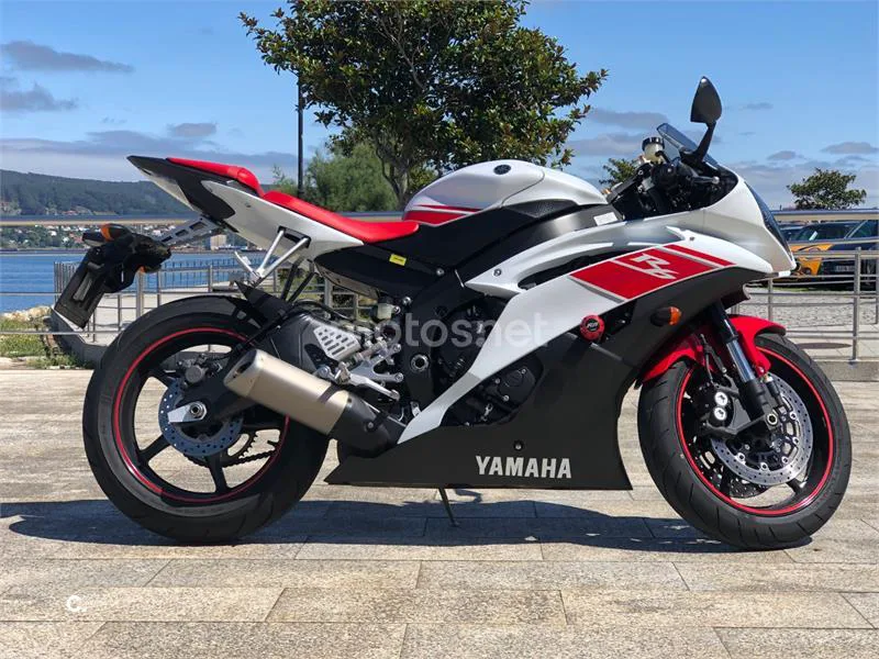 Yamaha YZF-R6 - Vista 8