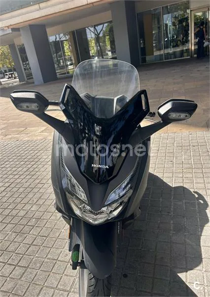 Honda Forza 125 - Vista 3