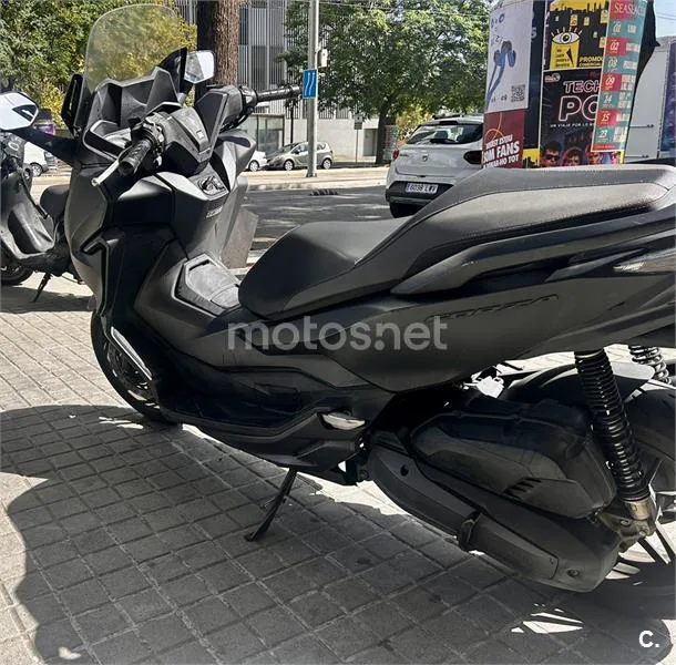 Honda Forza 125 - Vista 6
