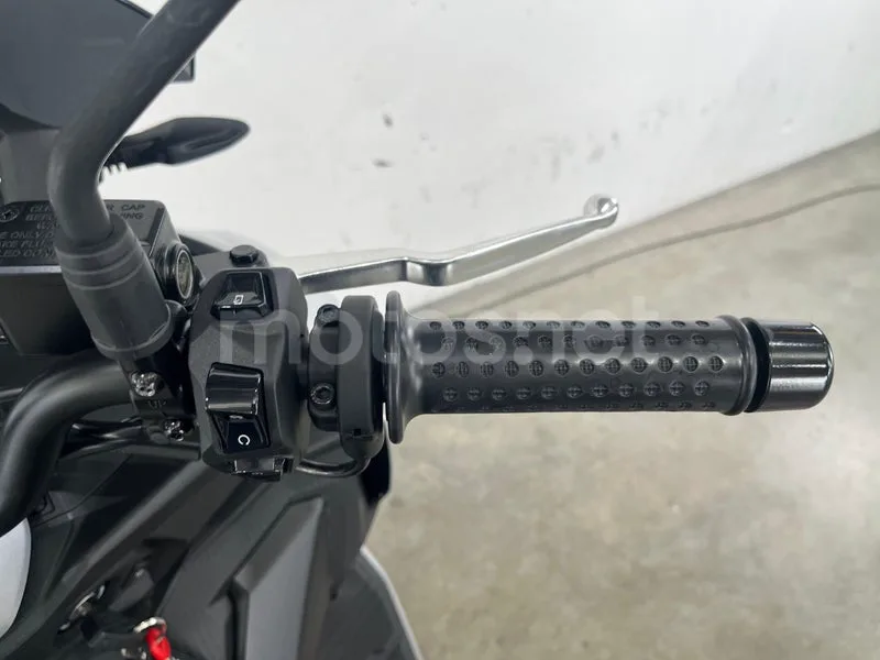 Aprilia SR GT 125 - Vista 16