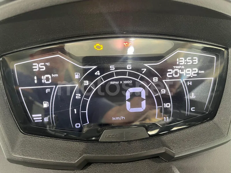 Aprilia SR GT 125 - Vista 10
